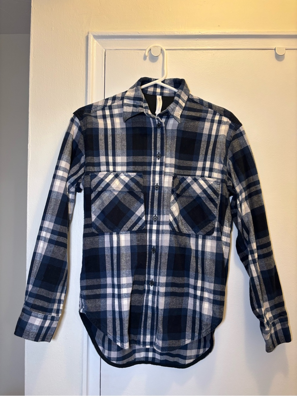 TNA Plaid Flannel Shirt | Aritzia | Oversized Fit